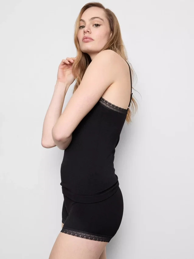 Pijamas curto com camisola sem costuras