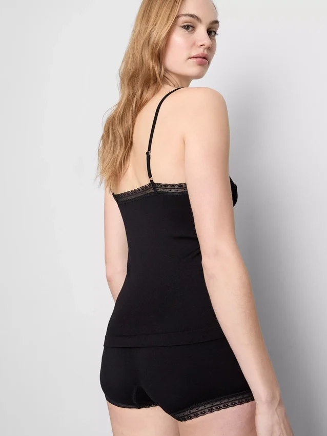 Pijamas curto com camisola sem costuras