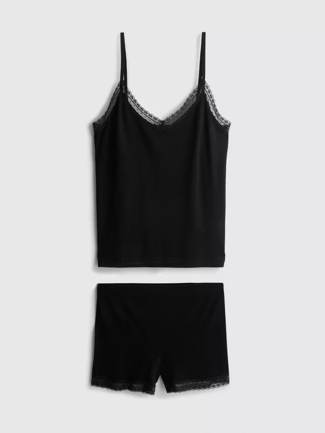 Pijamas curto com camisola sem costuras