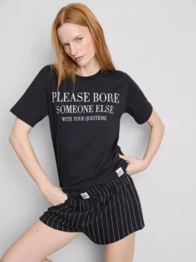 Pijamas curto com o slogan «O Diabo Veste Prada»