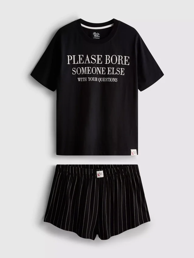 Pijamas curto com o slogan «O Diabo Veste Prada»