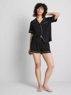 Pijamas curto estilo «boyfriend»