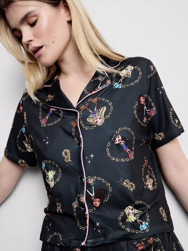 Pijamas curto estilo «boyfriend» com estampado da Bratz