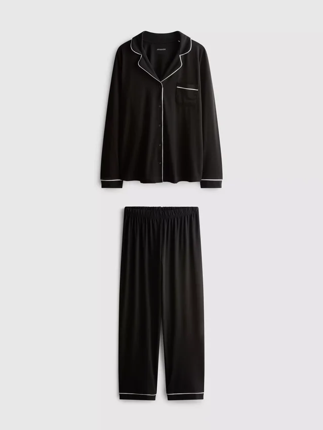 Pijamas estilo «boyfriend» com debrum contrastante