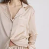 Pijamas estilo boyfriend em cetim