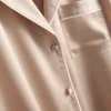 Pijamas estilo boyfriend em cetim