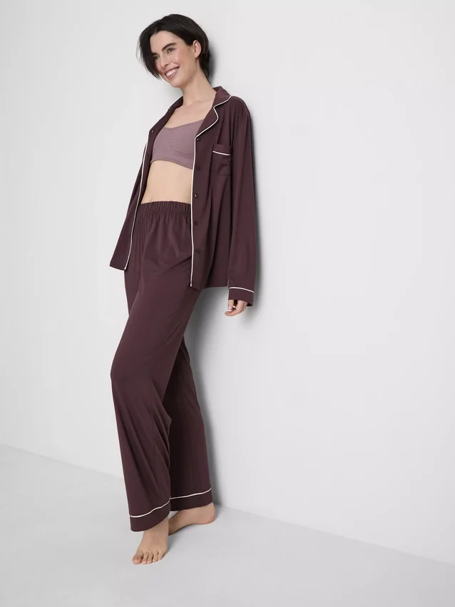 Pijamas estilo «boyfriend» em jersey com debrum