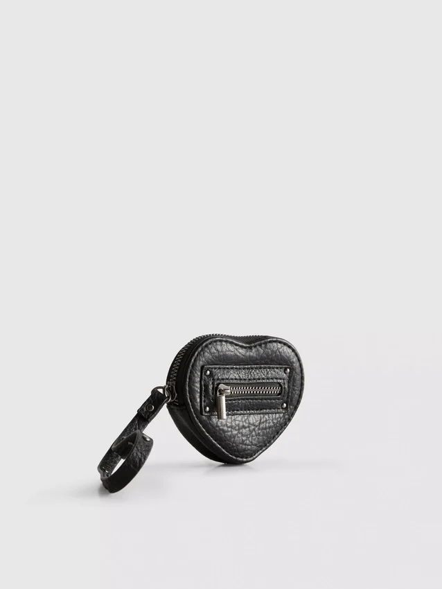 Porta-moedas em forma de coração com porta-chaves
