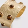 Pulseira com detalhes em contas da Paula Echevarría