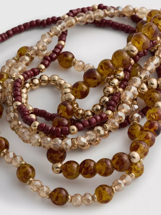 Pulseiras com contas da Paula Echevarría