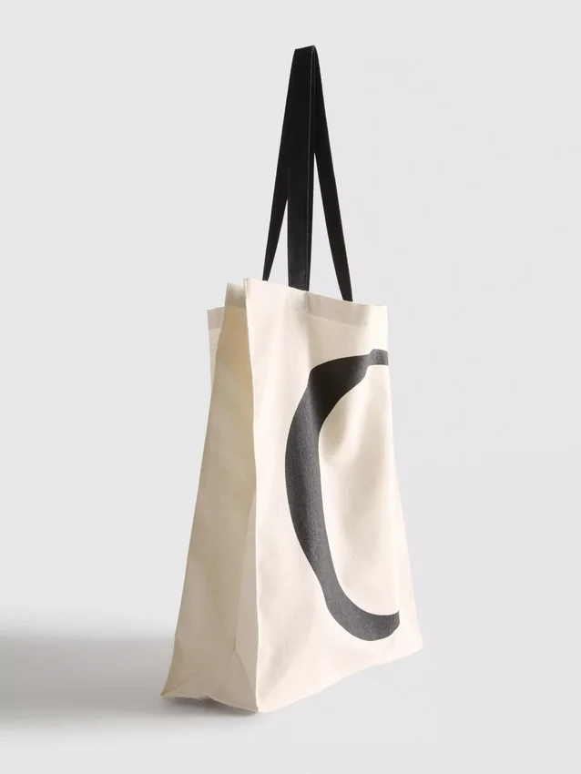 Saco de compras com inicial
