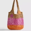 Saco de compras de palha com padrão floral