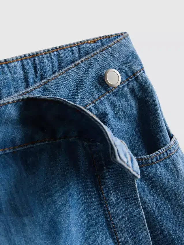 Saia-calça assimétrica em ganga de algodão