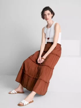 Saia maxi em voile com camadas
