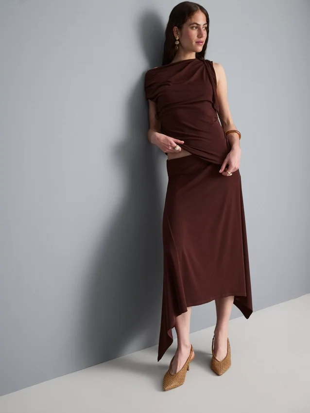 Saia midi com bainha em forma de lenço