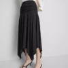 Saia midi com bainha em forma de lenço