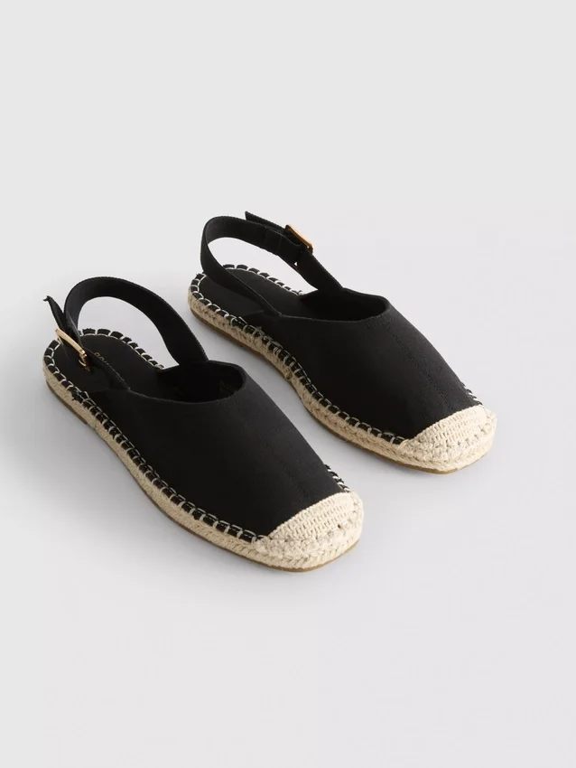 Sandálias de espadrilha com tiras traseiras