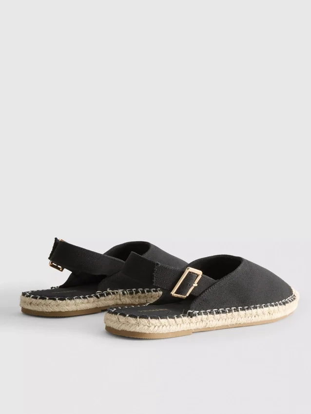 Sandálias de espadrilha com tiras traseiras