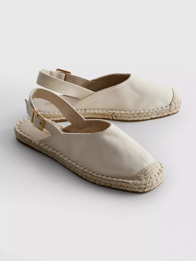 Sandálias de espadrilha com tiras traseiras
