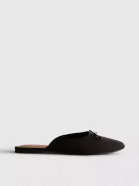 Sandálias tipo mules de bailarina com detalhe de laço