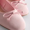 Sapatilhas de ballet com laço na frente
