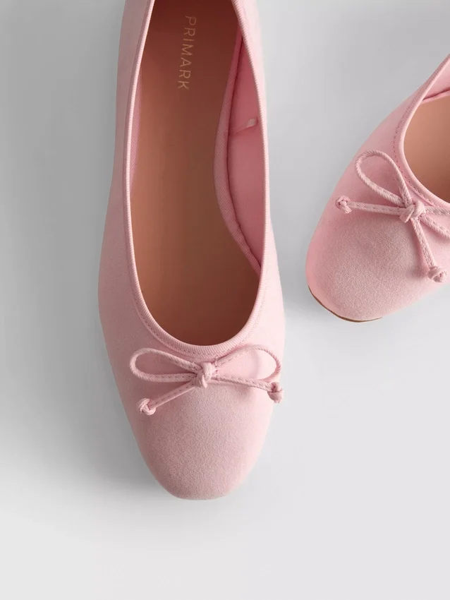 Sapatilhas de ballet com laço na frente
