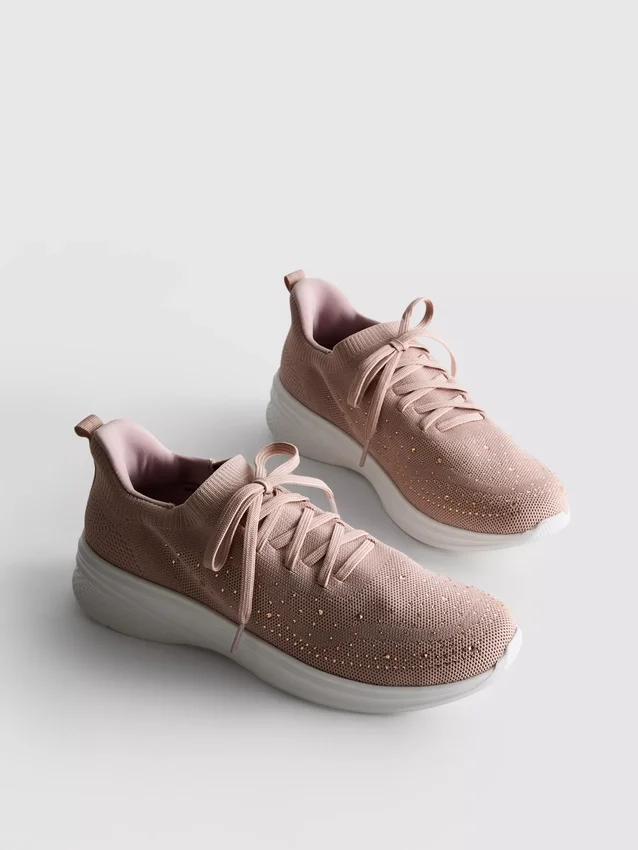 Sapatilhas slip-on com detalhes em diamantes