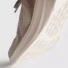 Sapatilhas slip-on com detalhes em diamantes