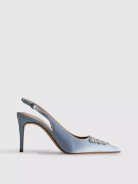 Sapatos de salto alto de cetim com biqueira pontiaguda e diamantes