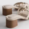 Sapatos de salto em bloco com tecido em imitação de couro