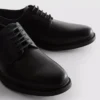 Sapatos derby clássicos