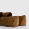 Sapatos náuticos com detalhes em renda