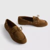 Sapatos náuticos com detalhes em renda
