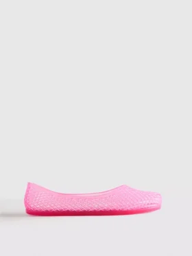 Sapatos rasos de balé em gelatina
