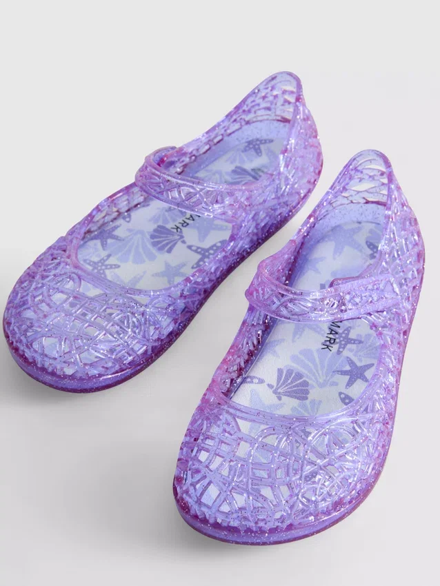 Sapatos rasos de balé em gelatina