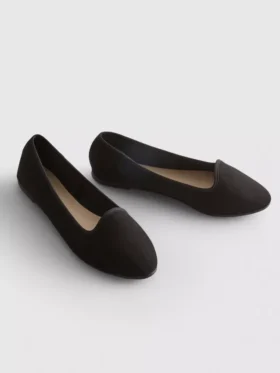 Sapatos rasos de camurça