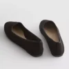 Sapatos rasos de camurça