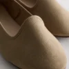 Sapatos rasos de camurça
