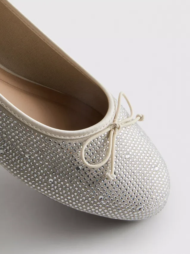Sapatos rasos Diamanta