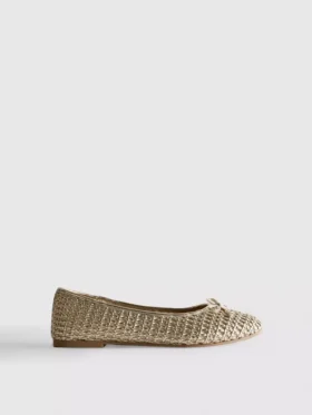 Sapatos rasos em tecido