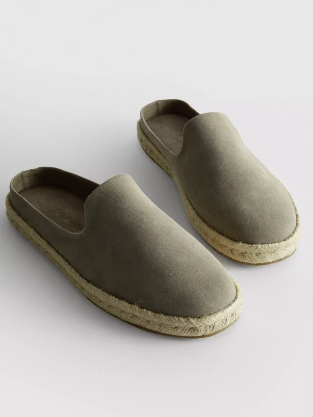 Sapatos sem atacadores