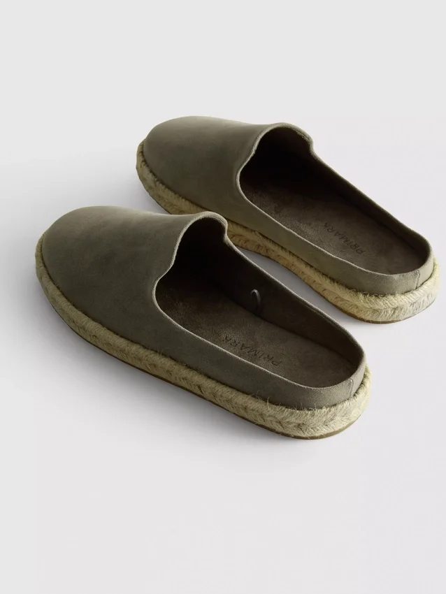 Sapatos sem atacadores