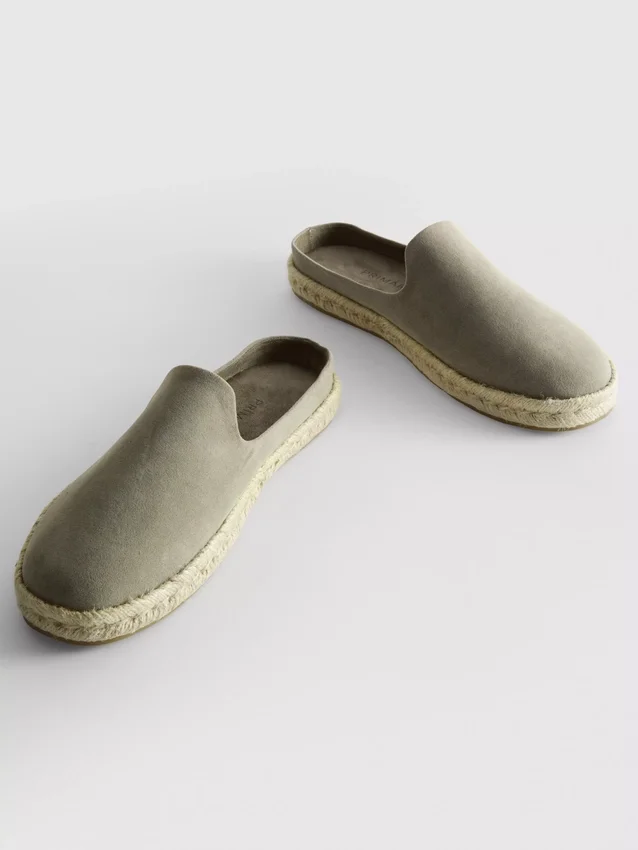 Sapatos sem atacadores