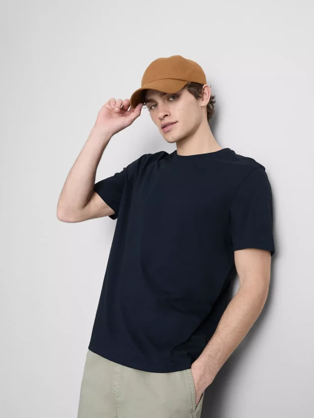 T-shirt básica de corte regular