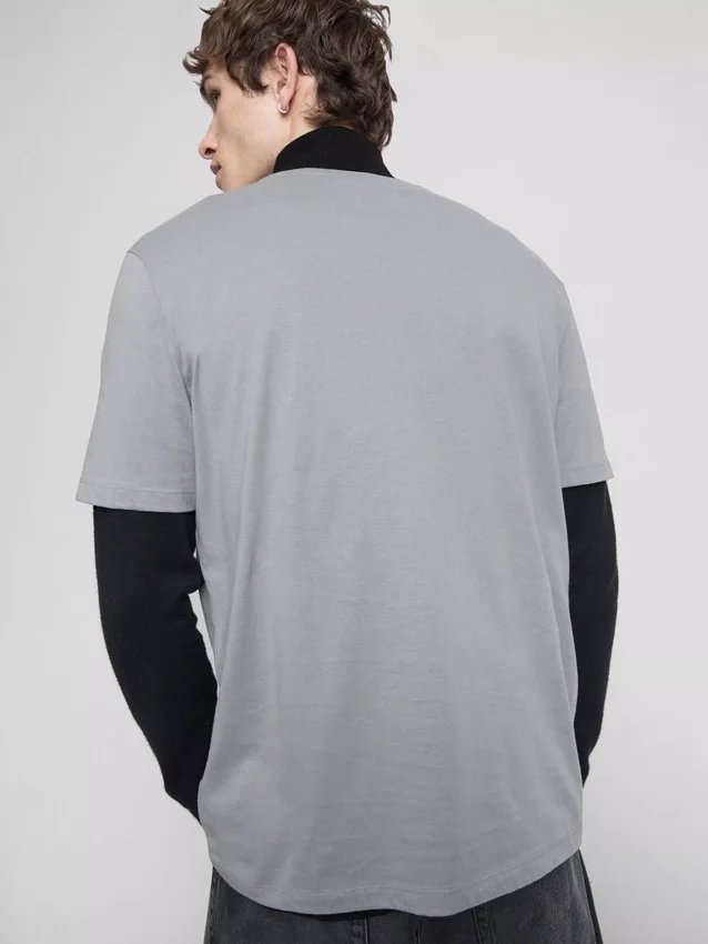 T-shirt básica de corte regular