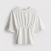 T-shirt com cintura império