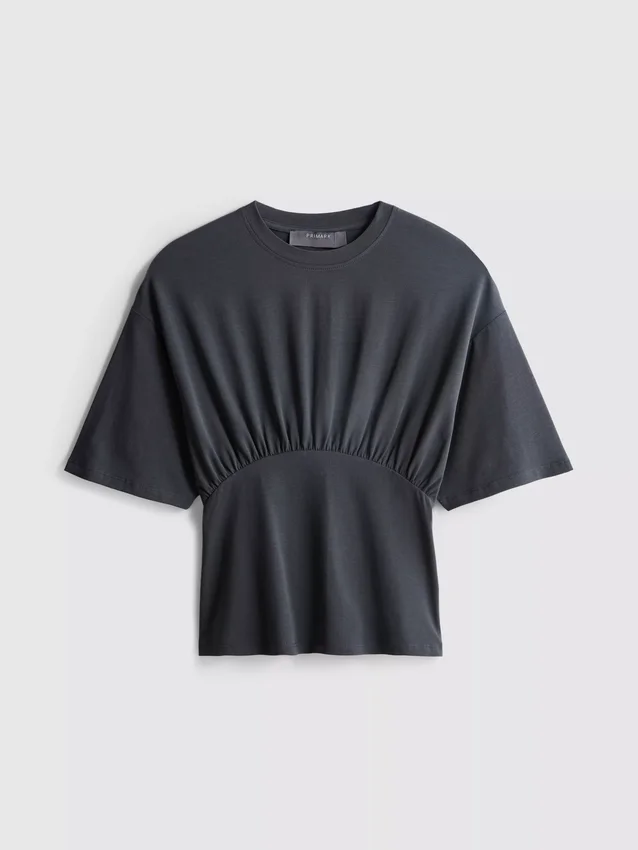 T-shirt com cintura império