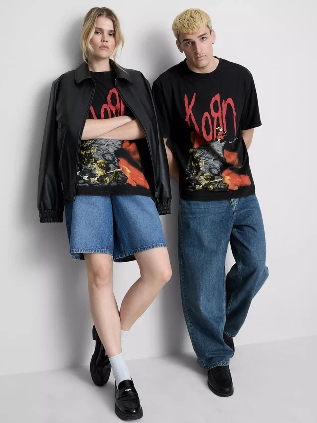 T-shirt com estampado Korn