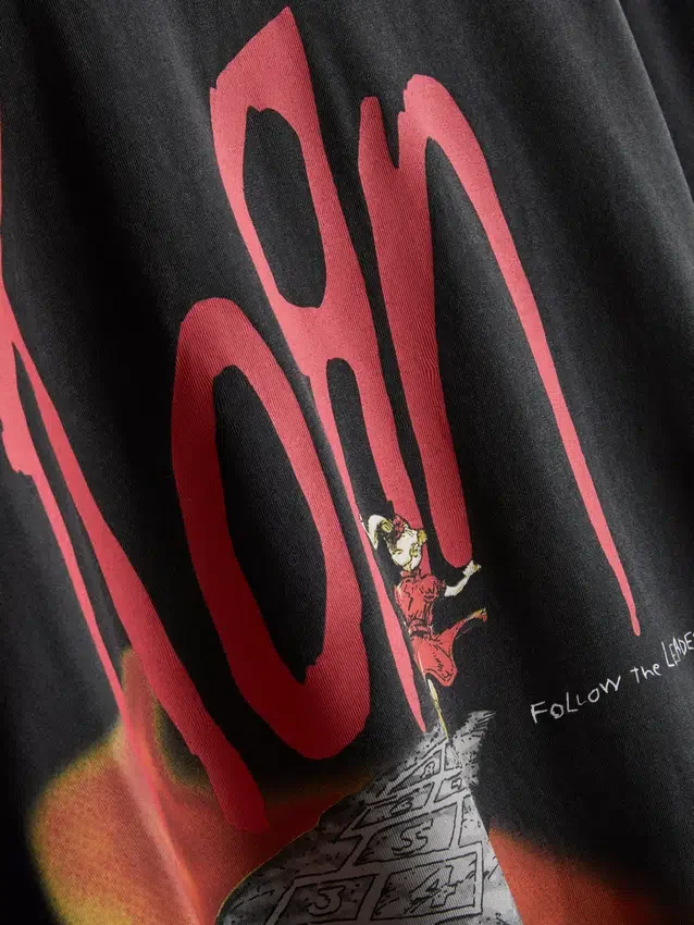 T-shirt com estampado Korn
