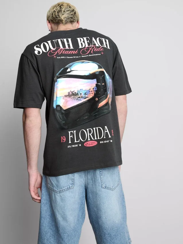 T-shirt com grafismo de Miami